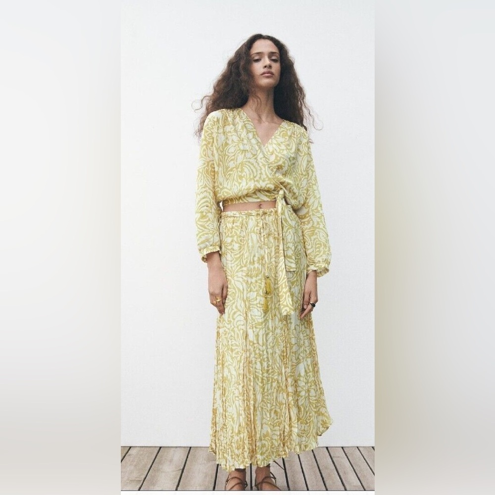 Beautiful 2 Piece Set Zara Ecru Yellow Floral Bohemian Maxi Skirt Blouse L XL